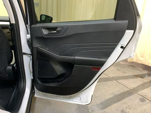 Used 2022 Ford Escape SE w/ Convenience Package image 12