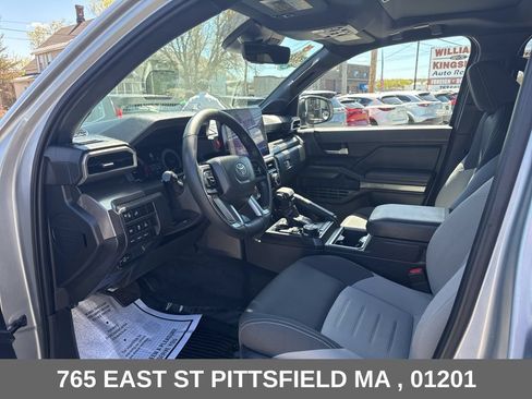 Used 2025 Toyota Tacoma TRD Off-Road w/ TRD Off Road Upgrade Package AWD/4WD image 17