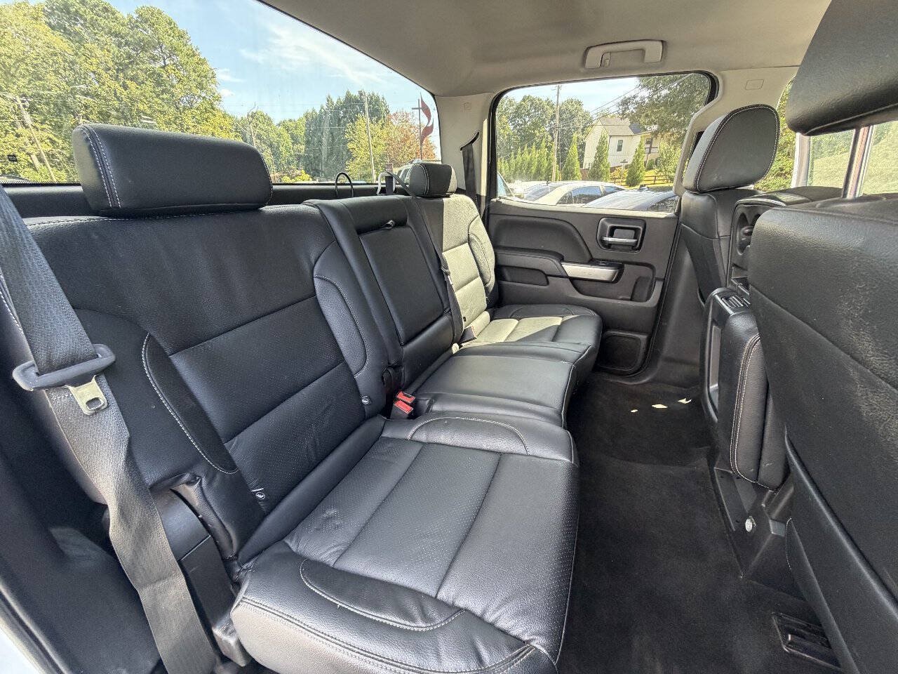 Used 2018 Chevrolet Silverado 2500 LT AWD/4WD image 11