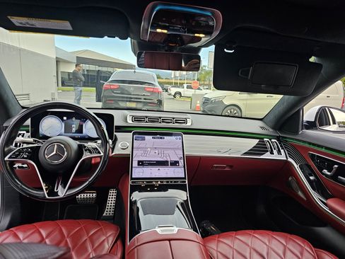 Certified 2023 Mercedes-Benz S 580 4MATIC Sedan w/ AMG Line image 9