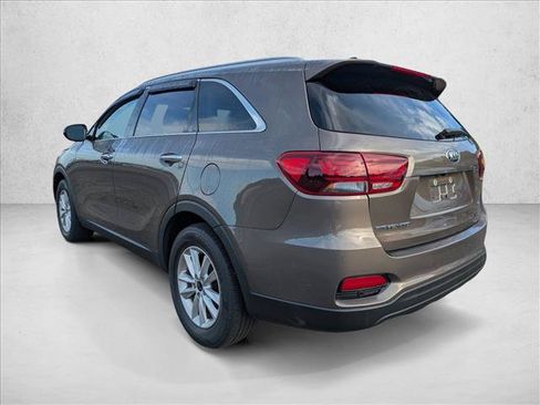 Used 2019 Kia Sorento FWD w/ LX Convenience Package image 7