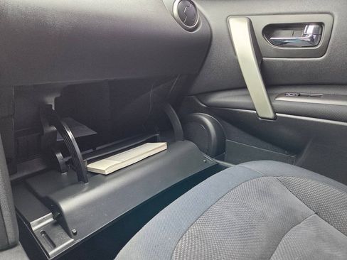 Used 2015 Nissan Rogue S w/ Convenience Package FWD image 19
