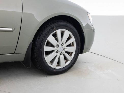 Used 2010 Hyundai Sonata Limited FWD image 18