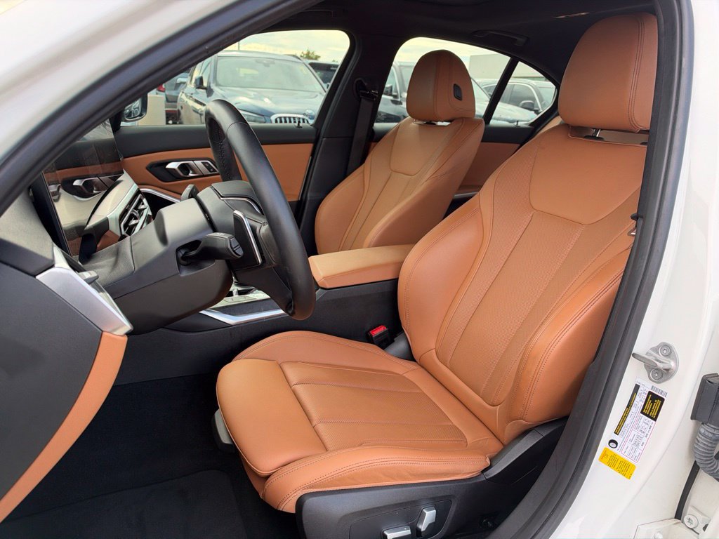 Certified 2023 BMW 330i Sedan RWD image 11