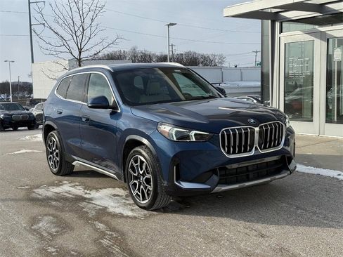 Used 2025 BMW X1 xDrive28i w/ Premium Package image 1