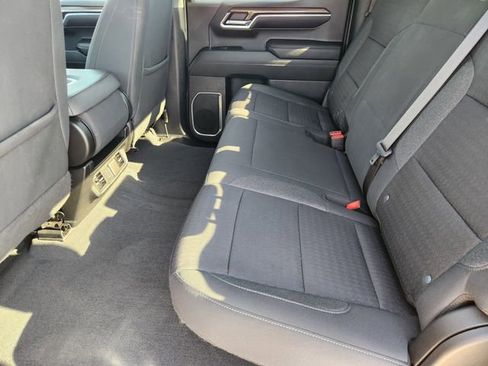 Used 2023 Chevrolet Silverado 1500 LT image 30