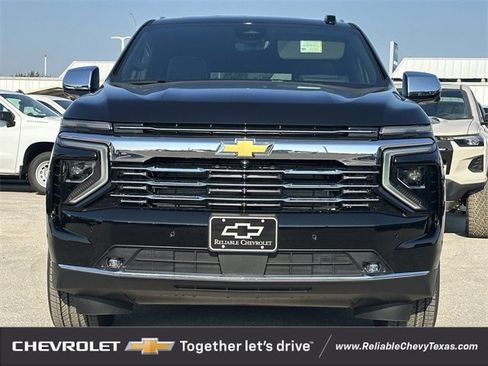 New 2026 Chevrolet Suburban Premier image 7