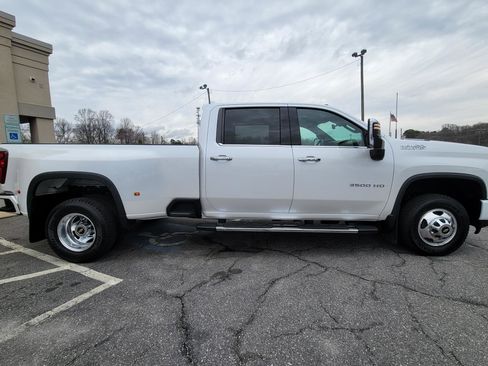 Used 2020 Chevrolet Silverado 3500 High Country image 20