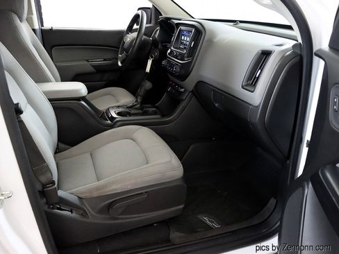 Used 2019 Chevrolet Colorado W/T w/ Custom Special Edition image 32