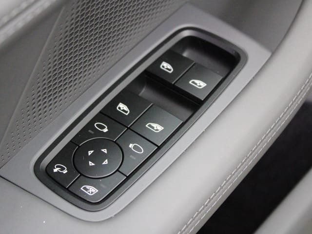 Certified 2024 Porsche Taycan 4S AWD/4WD image 25