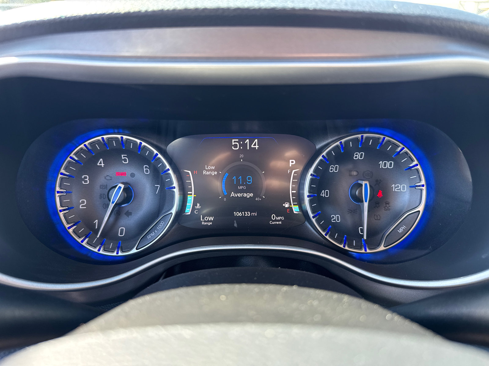 Used 2021 Chrysler Pacifica Touring-L FWD image 21