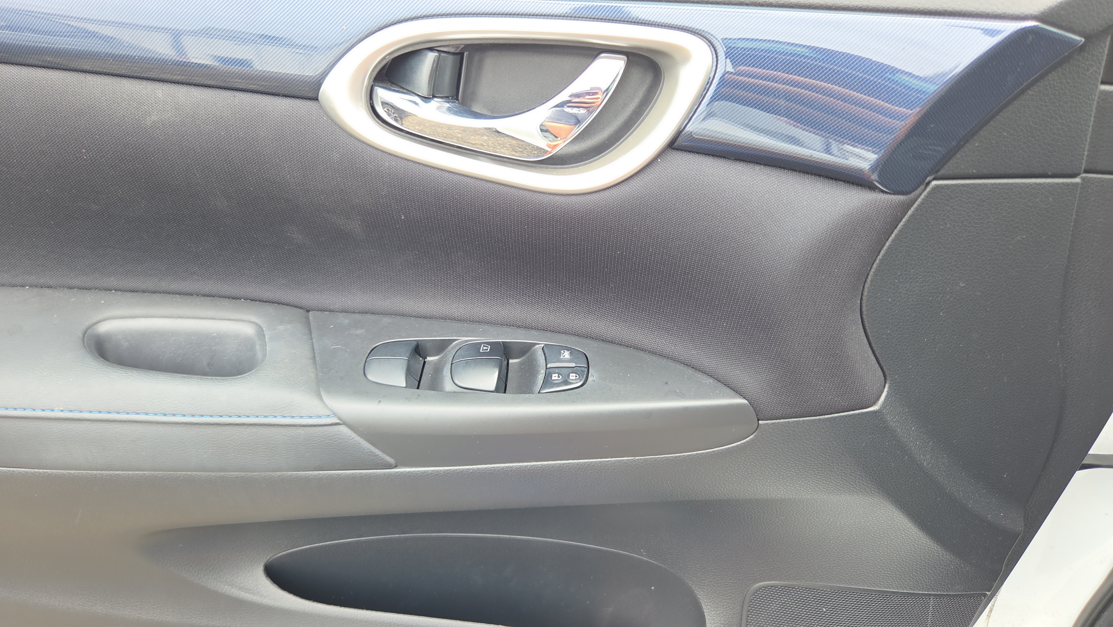 Used 2019 Nissan Sentra SR FWD image 27