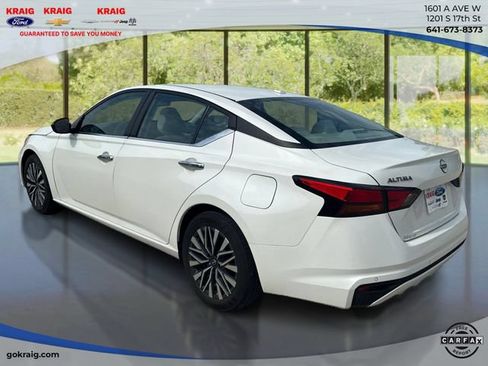 Used 2025 Nissan Altima 2.5 SV FWD image 7