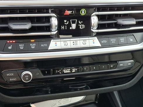 Certified 2023 BMW X3 xDrive30i w/ Premium Package image 18