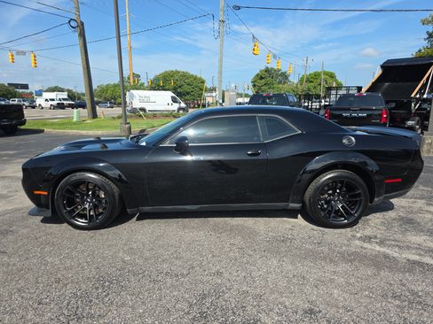 Used 2023 Dodge Challenger R/T Scat Pack RWD image 6
