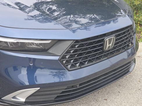 Used 2024 Honda Accord Touring image 5