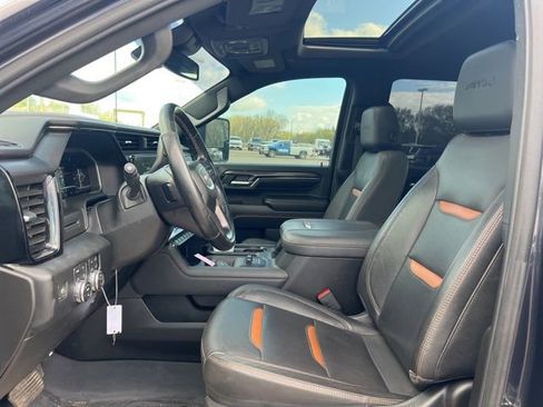 Used 2024 GMC Sierra 2500 AT4 w/ AT4 Preferred Package AWD/4WD image 15