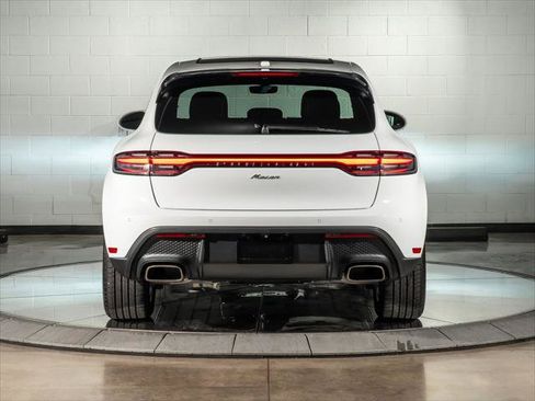 Used 2025 Porsche Macan AWD/4WD image 4