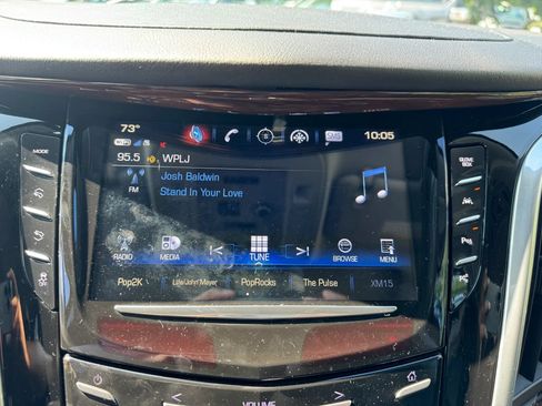 Used 2020 Cadillac Escalade Luxury AWD/4WD image 14