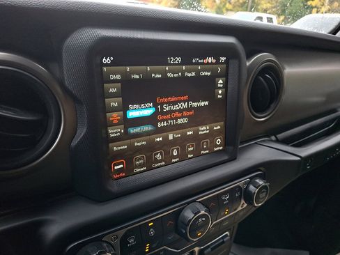 Certified 2022 Jeep Wrangler Unlimited Sport image 28