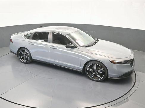 Used 2024 Honda Accord Sport image 56