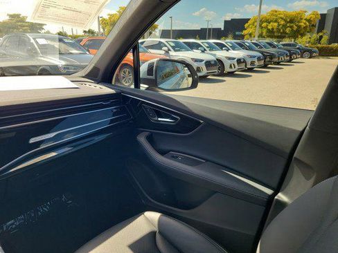 Certified 2025 Audi Q7 2.0T Premium Plus AWD/4WD image 14