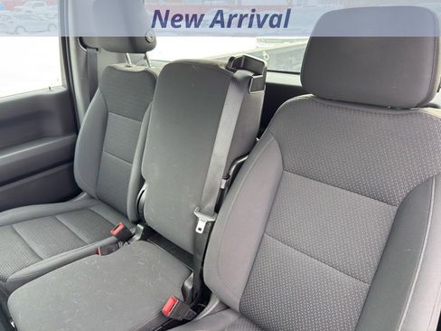 Certified 2022 Chevrolet Silverado 1500 W/T image 8