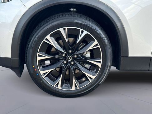 Used 2024 MAZDA CX-90 Plug-In Hybrid w/ Premium Plus AWD/4WD image 10