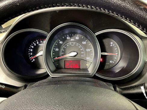 Used 2013 Kia Rio EX w/ Convenience Pkg image 14