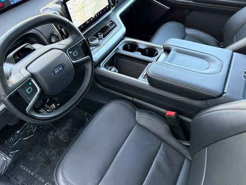Certified 2025 Ford Expedition Max Platinum AWD/4WD image 11