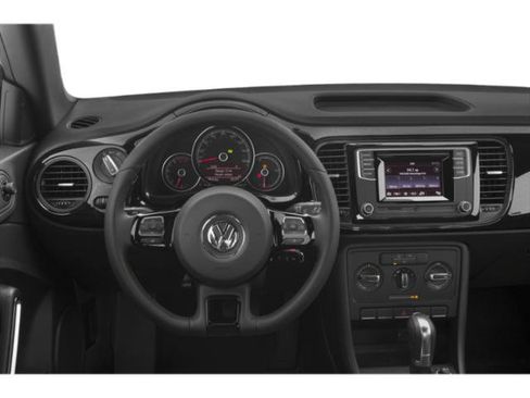 Used 2019 Volkswagen Beetle 2.0T SE w/ SE Premium Package FWD image 7