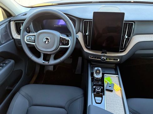 New 2026 Volvo XC60 B5 Plus w/ Protection Package Premier image 9