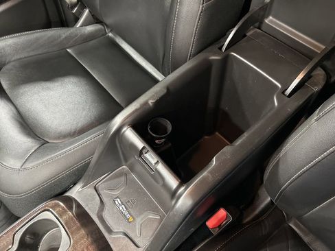 Used 2019 GMC Canyon SLT w/ Trailering Package image 23