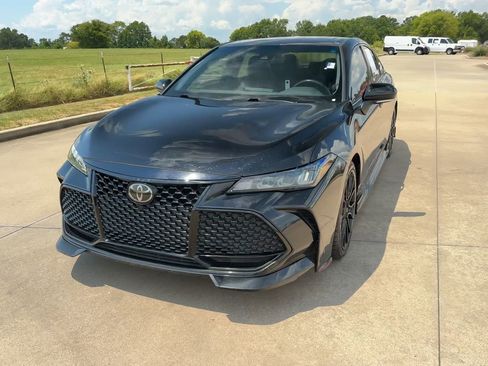 Used 2021 Toyota Avalon TRD image 4