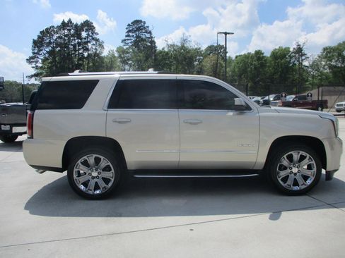 Used 2015 GMC Yukon Denali w/ Open Road Package image 9