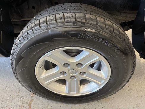Used 2009 Dodge Dakota Big Horn RWD image 24