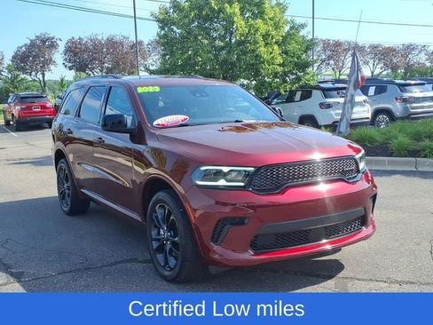 Certified 2023 Dodge Durango SXT w/ SXT Blacktop Group AWD/4WD image 3