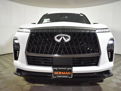 New 2026 INFINITI QX80 4WD image 8