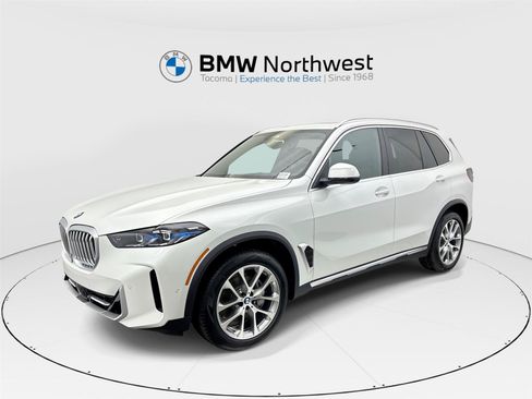 New 2026 BMW X5 xDrive40i w/ Climate Comfort Package AWD/4WD image 1
