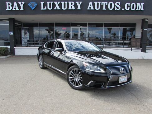 Used 2013 Lexus LS 460 L w/ Ultra Luxury Pkg RWD image 1