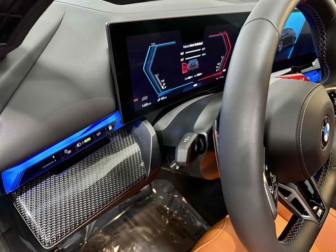 Used 2026 BMW M5 w/ Carbon Package image 56