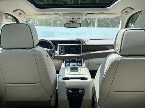 Used 2021 GMC Yukon Denali AWD/4WD image 12