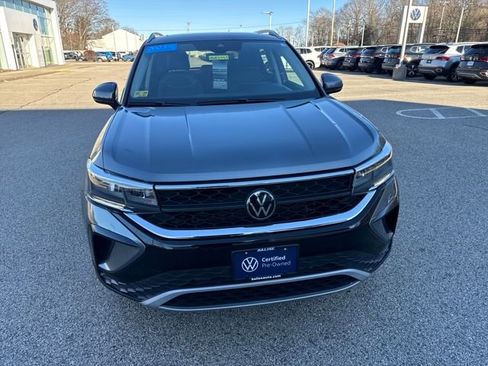 Certified 2023 Volkswagen Taos SE w/ Panoramic Sunroof Package image 2