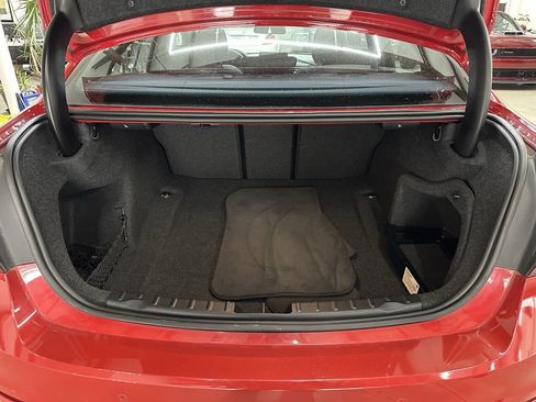 Used 2018 BMW 330i xDrive 330i xDrive AWD 4dr Sedan image 8