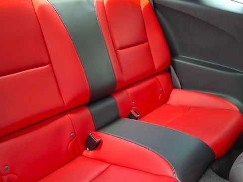Used 2015 Chevrolet Camaro SS w/ Commemorative Special Edition RWD image 10