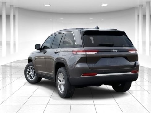 New 2025 Jeep Grand Cherokee Laredo X image 3
