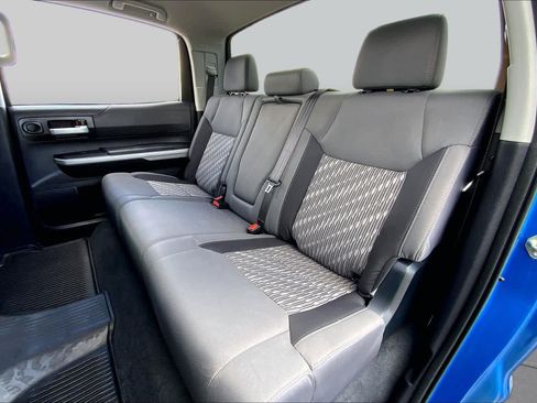 Used 2018 Toyota Tundra SR5 w/ SR5 Upgrade Package RWD image 20