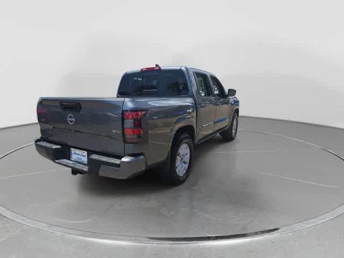 Used 2024 Nissan Frontier SV w/ SV Convenience Package RWD image 8