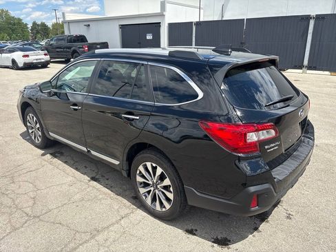 Used 2019 Subaru Outback 2.5i Touring AWD/4WD image 6