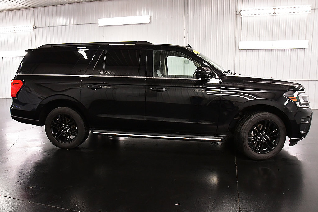 Used 2023 Ford Expedition Max XLT AWD/4WD image 8